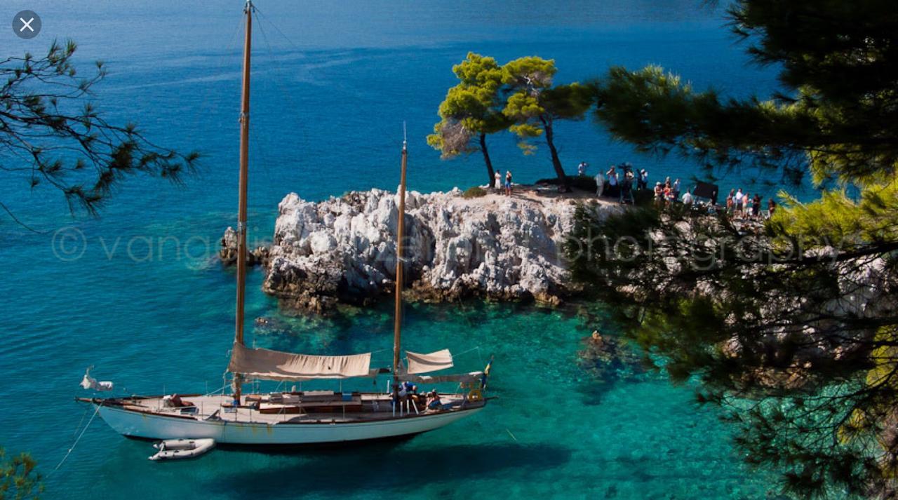 Markamar Loutraki  Buitenkant foto
